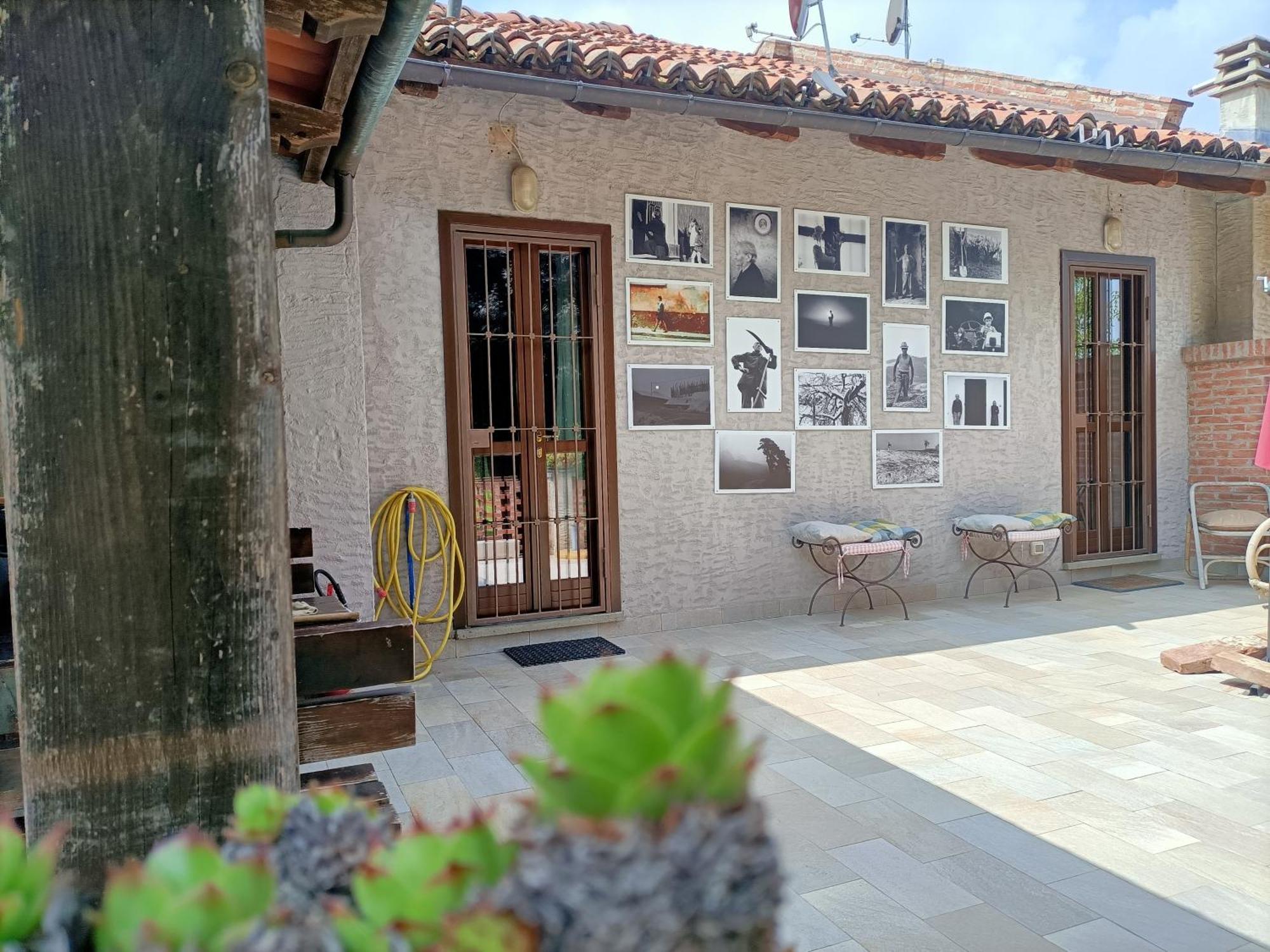Casa Del Canta Borgomale Buitenkant foto